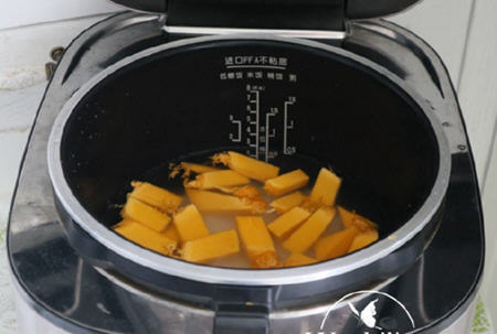 南瓜蒸米饭的简单做法3